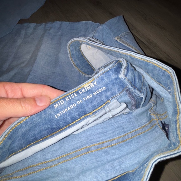 Target: Universal Threads NWT JEANS - Picture 4 of 4